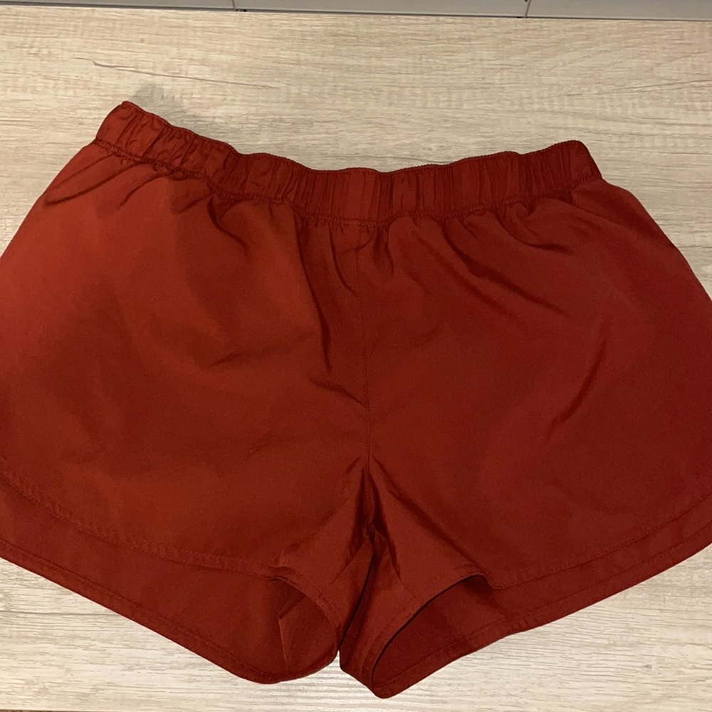 old navy shorts size medium